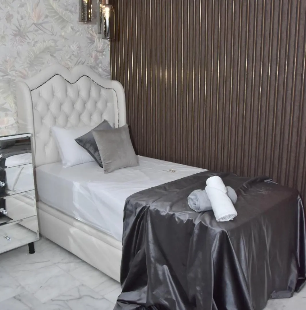 Appartamento Il Cristallo Con 2 Camere 2 Bagni Casaport Marina Casablanca Apartment